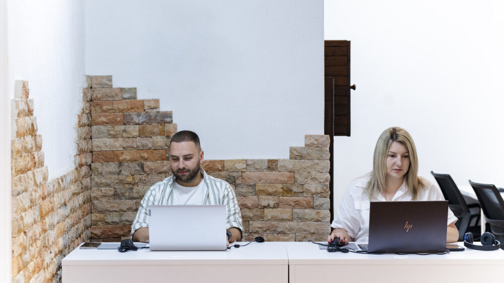 Why Insurers Offshore Claims Processing, Policy Admin, and Renewal Support
