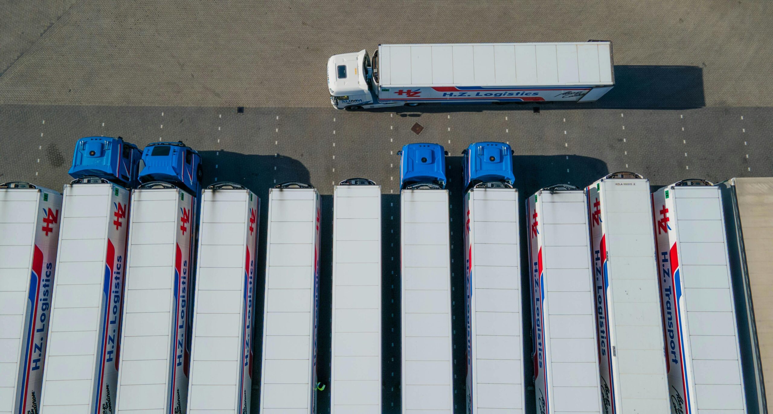 Can Offshore Logistics Support Reduce Delays in Dispatch, Tracking, and Order Coordination?